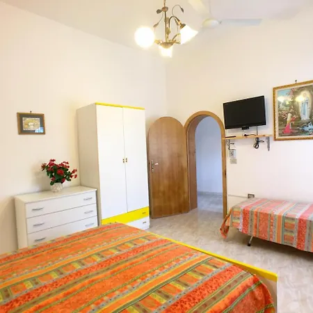 Apartment La Torre Racale
